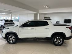 FIAT TORO 2.0 16V TURBO VOLCANO 4WD 2016/2017 CIMIRRO AUTOMÓVEIS TAQUARA / Carros no Vale