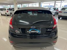 FORD FIESTA 1.6 SE HATCH 16V 2014/2014 CIMIRRO AUTOMÓVEIS TAQUARA / Carros no Vale