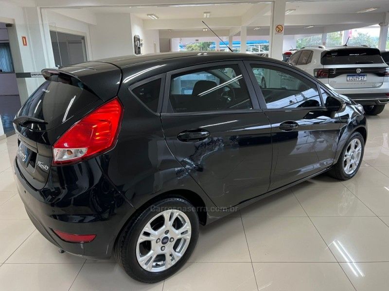 FORD FIESTA 1.6 SE HATCH 16V 2014/2014 CIMIRRO AUTOMÓVEIS TAQUARA / Carros no Vale