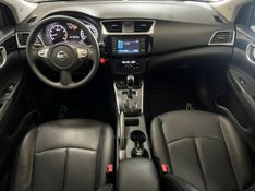 NISSAN SENTRA 2.0 SV 16V 2017/2017 CIMIRRO AUTOMÓVEIS TAQUARA / Carros no Vale