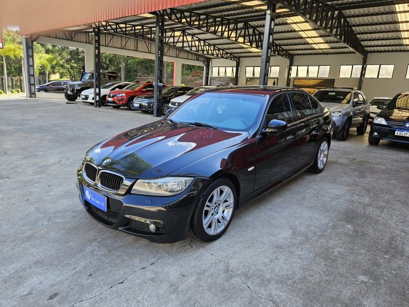 BMW 318I 2.0 SEDAN 16V 2012/2012 LV MULTIMARCAS CAXIAS DO SUL / Carros no Vale