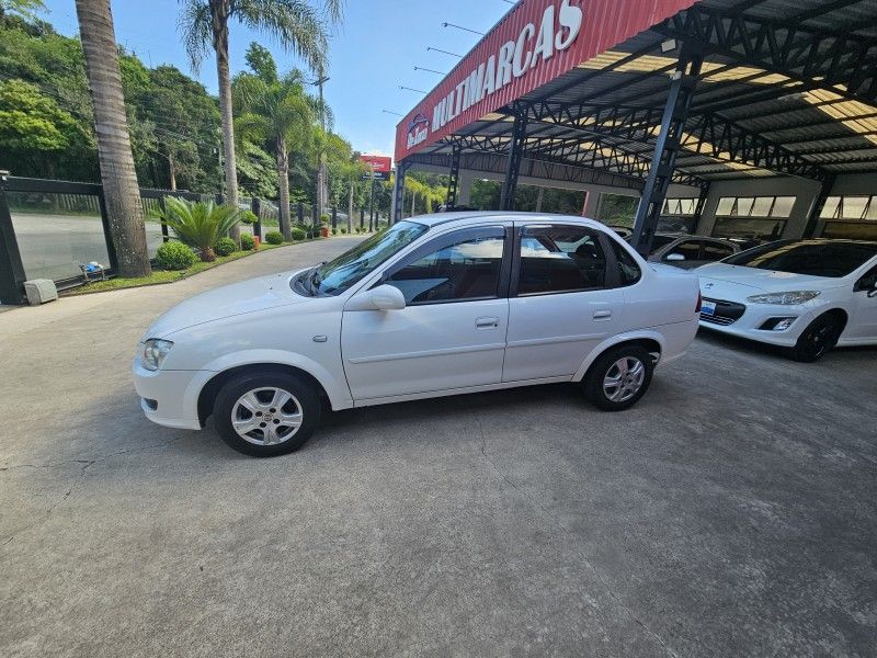 CHEVROLET CLASSIC 2014/2014 LV MULTIMARCAS CAXIAS DO SUL / Carros no Vale