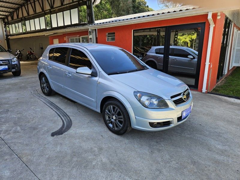 CHEVROLET VECTRA 2.0 MPFI GT HATCH 8V 2008/2008 LV MULTIMARCAS CAXIAS DO SUL / Carros no Vale