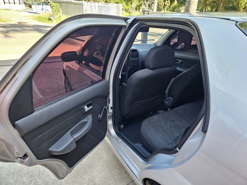 FIAT SIENA 1.0 MPI ELX 8V 2008/2008 LV MULTIMARCAS CAXIAS DO SUL / Carros no Vale