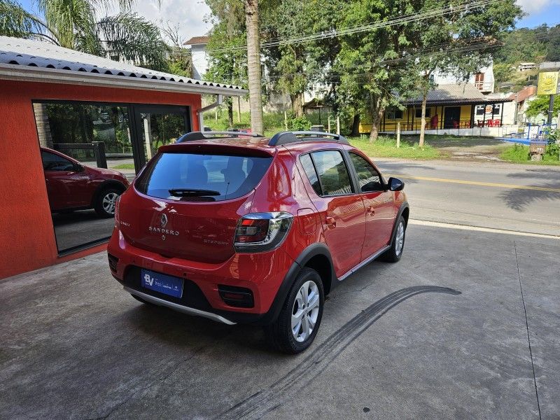 RENAULT SANDERO 1.6 STEPWAY 16V 2018/2018 LV MULTIMARCAS CAXIAS DO SUL / Carros no Vale