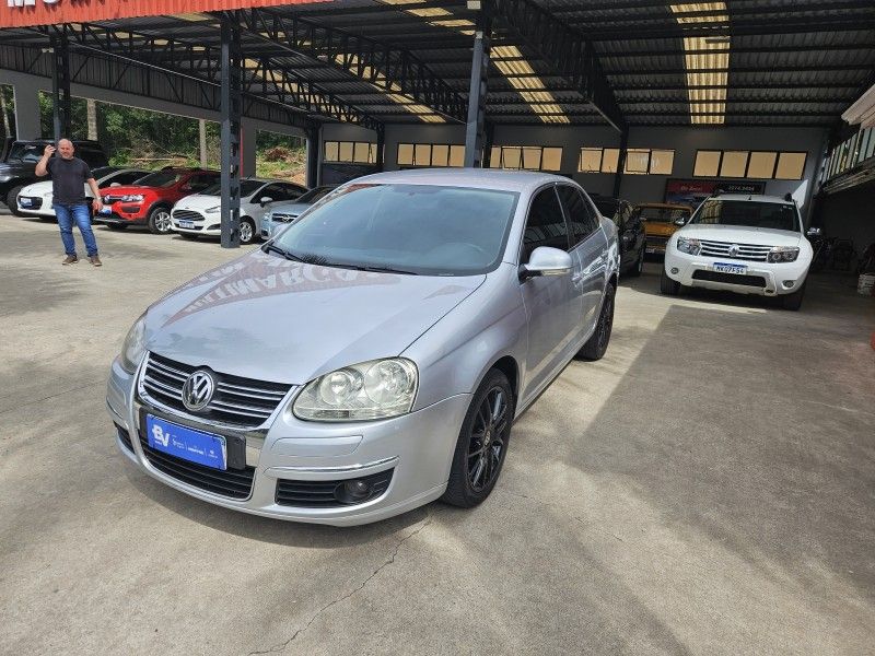 VOLKSWAGEN JETTA 2.5 I 20V 170CV TIPTRONIC 2007/2007 LV MULTIMARCAS CAXIAS DO SUL / Carros no Vale