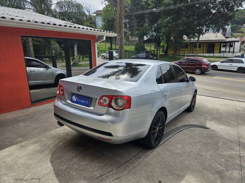 VOLKSWAGEN JETTA 2.5 I 20V 170CV TIPTRONIC 2007/2007 LV MULTIMARCAS CAXIAS DO SUL / Carros no Vale