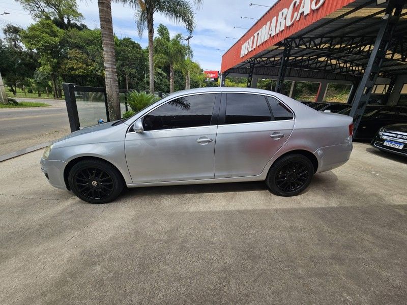 VOLKSWAGEN JETTA 2.5 I 20V 170CV TIPTRONIC 2007/2007 LV MULTIMARCAS CAXIAS DO SUL / Carros no Vale