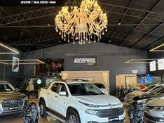 FIAT TORO 2.0 16V TURBO FREEDOM 4WD AT9 2019/2018 DL MOTORS LAJEADO / Carros no Vale