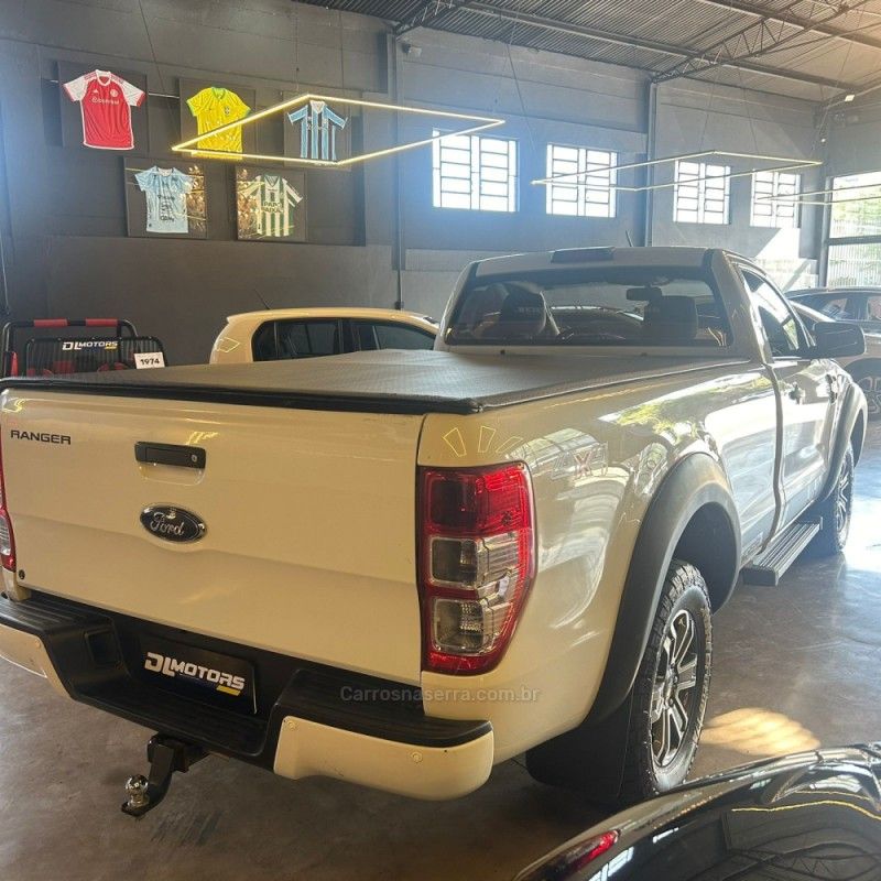 FORD RANGER 2.2 XL 4X4 CS 16V 2019/2019 DL MOTORS LAJEADO / Carros no Vale