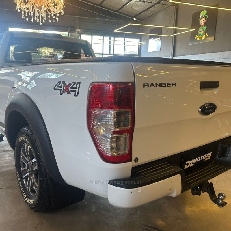 FORD RANGER 2.2 XL 4X4 CS 16V 2019/2019 DL MOTORS LAJEADO / Carros no Vale