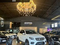 MERCEDES-BENZ GLE 350D 3.0 V6 BLUETEC FAMILY 4MATIC 9G-TRONIC 2018/2018 DL MOTORS LAJEADO / Carros no Vale