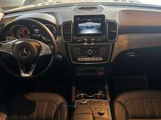 MERCEDES-BENZ GLE 350D 3.0 V6 BLUETEC FAMILY 4MATIC 9G-TRONIC 2018/2018 DL MOTORS LAJEADO / Carros no Vale