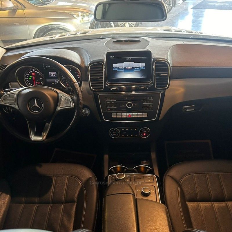 MERCEDES-BENZ GLE 350D 3.0 V6 BLUETEC FAMILY 4MATIC 9G-TRONIC 2018/2018 DL MOTORS LAJEADO / Carros no Vale