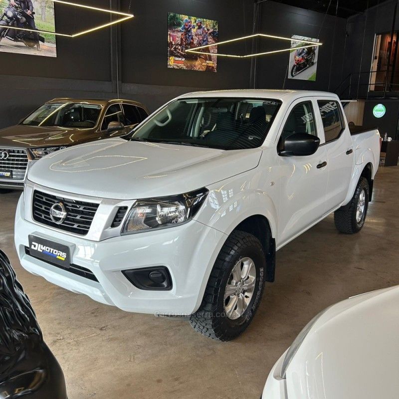 NISSAN FRONTIER 2.3 S 16V 4X4 CD TURBO 2022/2022 DL MOTORS LAJEADO / Carros no Vale