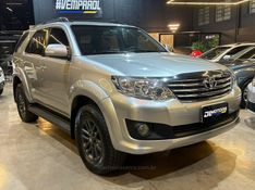 TOYOTA HILUX SW4 2.7 SR 4X2 16V 2015/2015 DL MOTORS LAJEADO / Carros no Vale