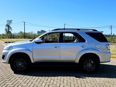 TOYOTA HILUX SW4 2.7 SR 4X2 16V 2015/2015 DL MOTORS LAJEADO / Carros no Vale