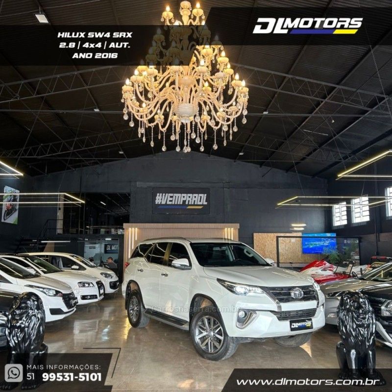 TOYOTA HILUX SW4 4.0 SRV 4X4 V6 24V 2016/2016 DL MOTORS LAJEADO / Carros no Vale