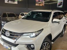 TOYOTA HILUX SW4 4.0 SRV 4X4 V6 24V 2016/2016 DL MOTORS LAJEADO / Carros no Vale