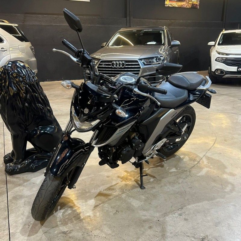 YAMAHA FAZER FZ25 ABS 2021/2021 DL MOTORS LAJEADO / Carros no Vale