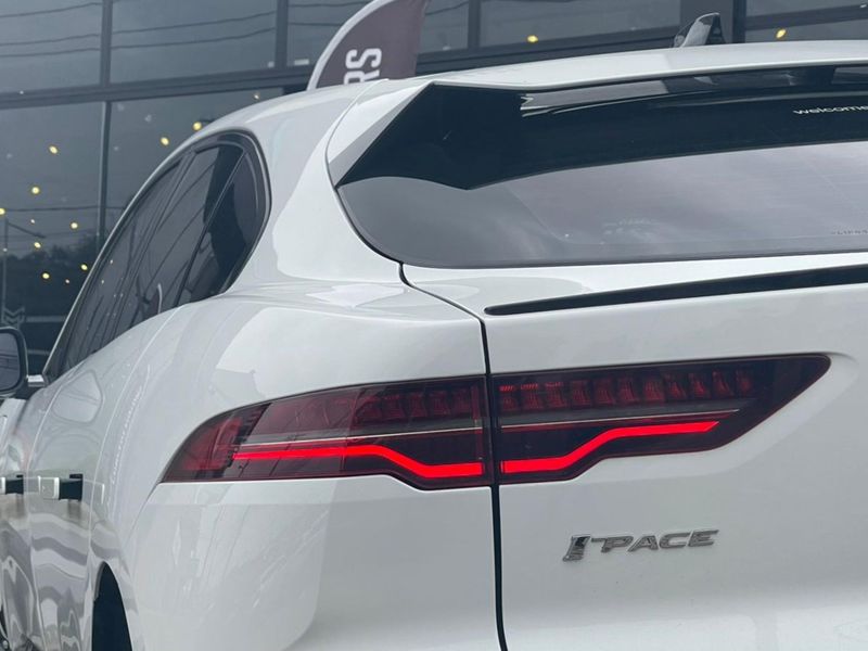 Jaguar I-Pace SE EV400 AWD Aut (ElÃ©trico) 2019/2020 CONCEPT MOTORS PASSO FUNDO / Carros no Vale