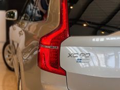 Volvo XC 90 T-6 MOMENTUM 2.0 320cv 5P 2015/2016 CONCEPT MOTORS PASSO FUNDO / Carros no Vale