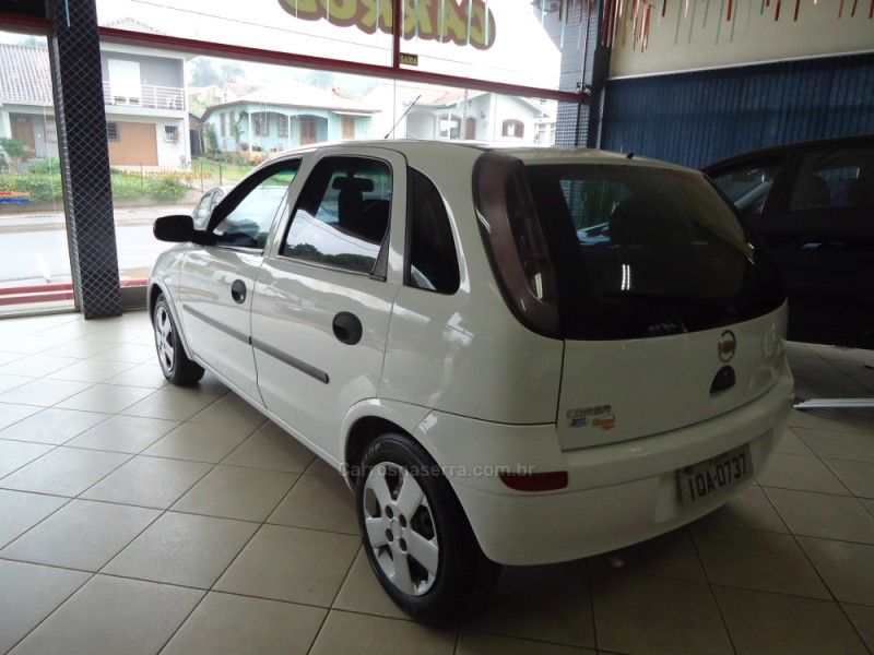 CHEVROLET CORSA 1.0 MPFI MAXX 8V 2009/2009 BOURSCHEID CARROS E MOTOS SANTA CLARA DO SUL / Carros no Vale