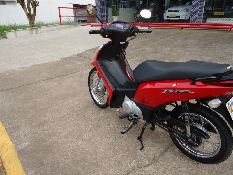 Honda Motos BIZ 125 ES 2011/2011 BOURSCHEID CARROS E MOTOS SANTA CLARA DO SUL / Carros no Vale