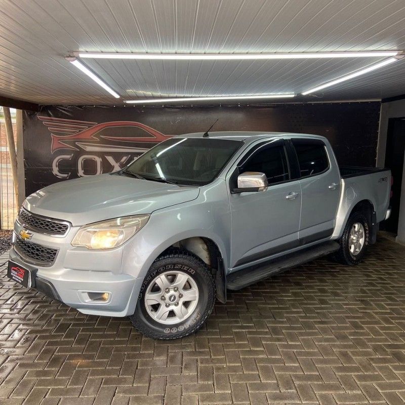 Chevrolet S10 LT 2.8 4×4 2013/2013 SÉRGIO VEÍCULOS TEUTÔNIA / Carros no Vale