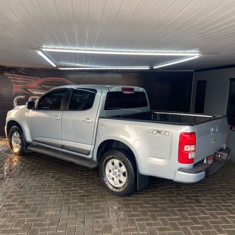 Chevrolet S10 LT 2.8 4×4 2013/2013 SÉRGIO VEÍCULOS TEUTÔNIA / Carros no Vale