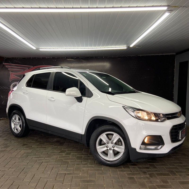 Chevrolet TRACKER LT 1.4 TURBO 2017/2017 SÉRGIO VEÍCULOS TEUTÔNIA / Carros no Vale