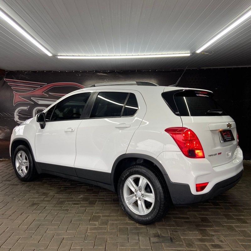 Chevrolet TRACKER LT 1.4 TURBO 2017/2017 SÉRGIO VEÍCULOS TEUTÔNIA / Carros no Vale