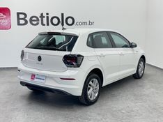 Volkswagen POLO 1.0 170 TSI COMFORTLINE AUTOMÁTICO 2022/2023 BETIOLO NOVOS E SEMINOVOS LAJEADO / Carros no Vale