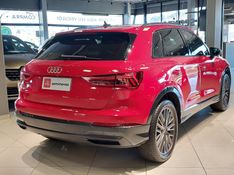 Audi Q3 1.4 35 TFSI GASOLINA BLACK S TRONIC 2021/2021 BETIOLO NOVOS E SEMINOVOS LAJEADO / Carros no Vale