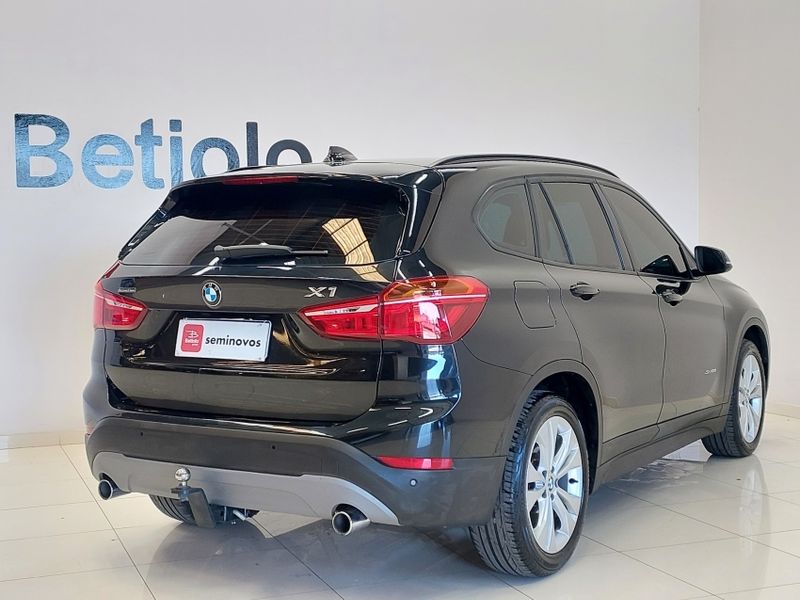 BMW X1 2.0 16V TURBO ACTIVEFLEX SDRIVE20I 4P AUTOMÁTICO 2016/2017 BETIOLO NOVOS E SEMINOVOS LAJEADO / Carros no Vale