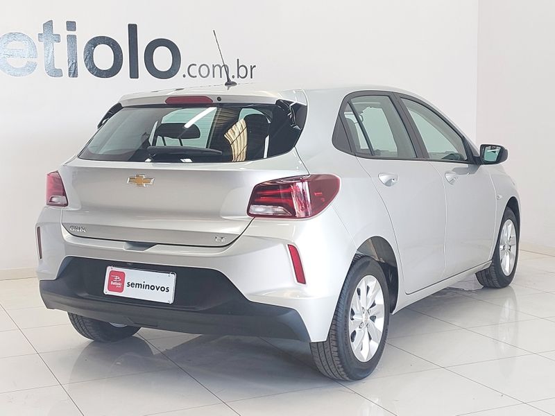 Chevrolet ONIX 1.0 FLEX LT MANUAL 2022/2023 BETIOLO NOVOS E SEMINOVOS LAJEADO / Carros no Vale