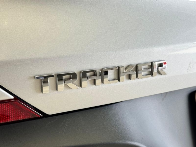 Chevrolet TRACKER 1.0 TURBO FLEX LTZ AUTOMÁTICO 2022/2023 BETIOLO NOVOS E SEMINOVOS LAJEADO / Carros no Vale