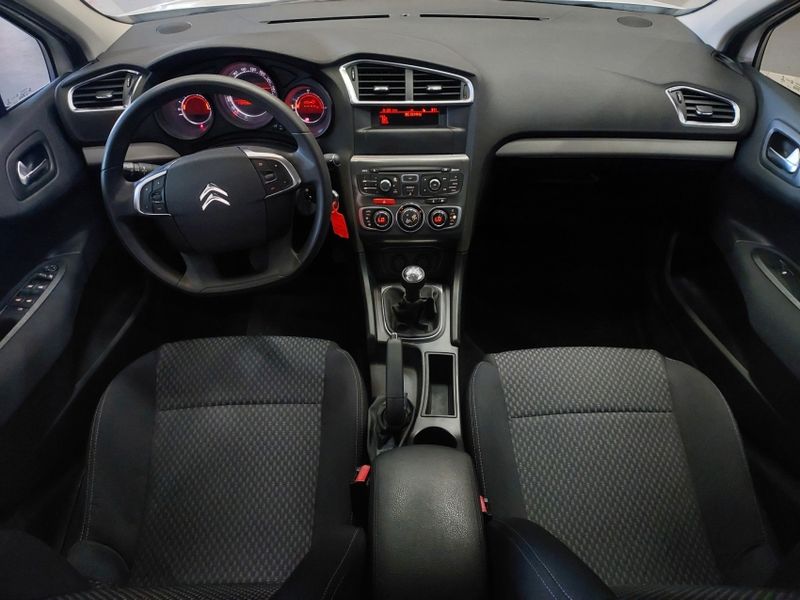 Citroen C4 LOUNGE 2.0 MPFI TENDANCE 16V FLEX 4P MANUAL 2015/2015 BETIOLO NOVOS E SEMINOVOS LAJEADO / Carros no Vale