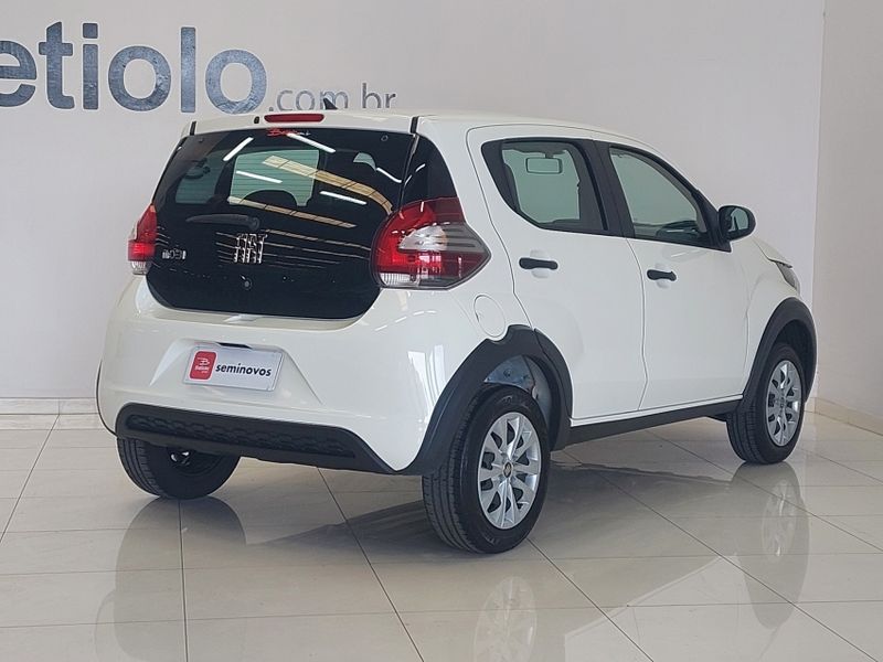 Fiat MOBI 1.0 EVO FLEX LIKE MANUAL 2022/2023 BETIOLO NOVOS E SEMINOVOS LAJEADO / Carros no Vale