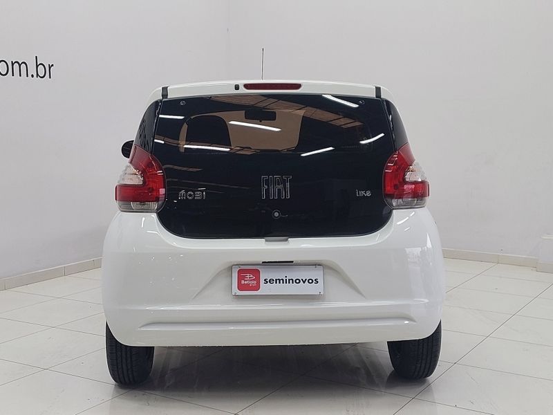 Fiat MOBI 1.0 EVO FLEX LIKE MANUAL 2019/2020 BETIOLO NOVOS E SEMINOVOS LAJEADO / Carros no Vale