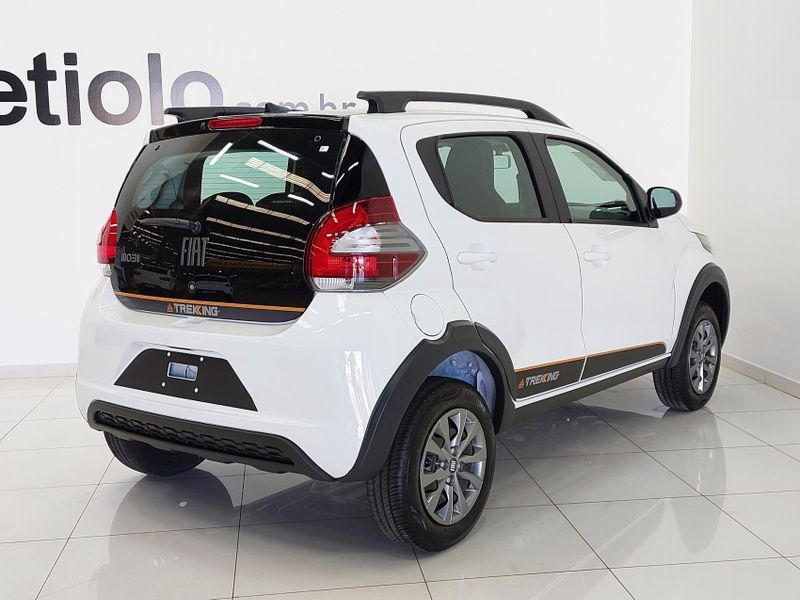 Fiat MOBI 1.0 EVO FLEX TREKKING MANUAL 2024/2025 BETIOLO NOVOS E SEMINOVOS LAJEADO / Carros no Vale