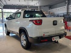 Fiat TORO 2.0 16V TURBO DIESEL VOLCANO 4WD AT9 2016/2017 BETIOLO NOVOS E SEMINOVOS LAJEADO / Carros no Vale