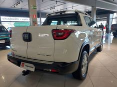 Fiat TORO 2.0 16V TURBO DIESEL VOLCANO 4WD AT9 2016/2017 BETIOLO NOVOS E SEMINOVOS LAJEADO / Carros no Vale