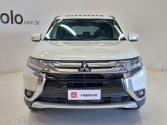 Mitsubishi OUTLANDER 2.2 4X4 16V DIESEL 4P AUTOMÁTICO 2015/2016 BETIOLO NOVOS E SEMINOVOS LAJEADO / Carros no Vale