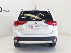 Mitsubishi OUTLANDER 2.2 4X4 16V DIESEL 4P AUTOMÁTICO 2015/2016 BETIOLO NOVOS E SEMINOVOS LAJEADO / Carros no Vale