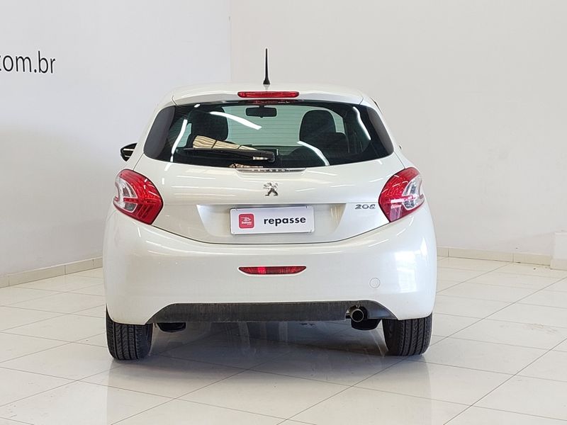 Peugeot 208 1.5 ACTIVE PACK 8V FLEX 4P MANUAL 2014/2015 BETIOLO NOVOS E SEMINOVOS LAJEADO / Carros no Vale