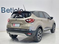 Renault CAPTUR 1.3 TCE FLEX ICONIC X-TRONIC 2021/2022 BETIOLO NOVOS E SEMINOVOS LAJEADO / Carros no Vale