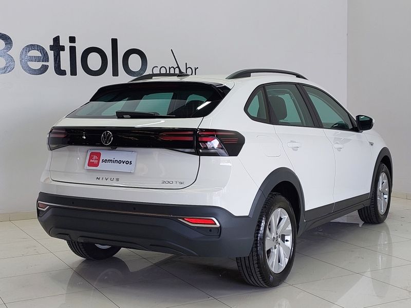 Volkswagen NIVUS 1.0 200 TSI TOTAL FLEX COMFORTLINE AUTOMÁTICO 2024/2024 BETIOLO NOVOS E SEMINOVOS LAJEADO / Carros no Vale