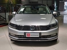 Volkswagen PASSAT 2.0 16V TSI BLUEMOTION GASOLINA HIGHLINE 4P DSG 2018/2018 BETIOLO NOVOS E SEMINOVOS LAJEADO / Carros no Vale