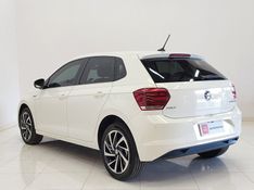 Volkswagen POLO 1.0 200 TSI HIGHLINE AUTOMÁTICO 2021/2021 BETIOLO NOVOS E SEMINOVOS LAJEADO / Carros no Vale